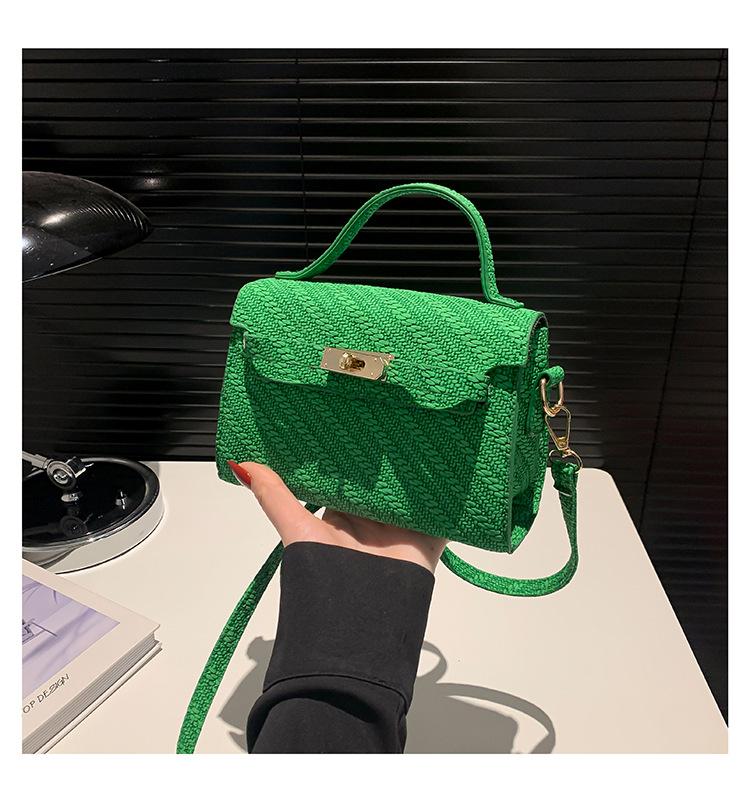 

2024 нова модна модна повсякденна персоналізована сумка літня нова маленька сумка жіноча сумка модна портативна маленька квадратна сумка зелений