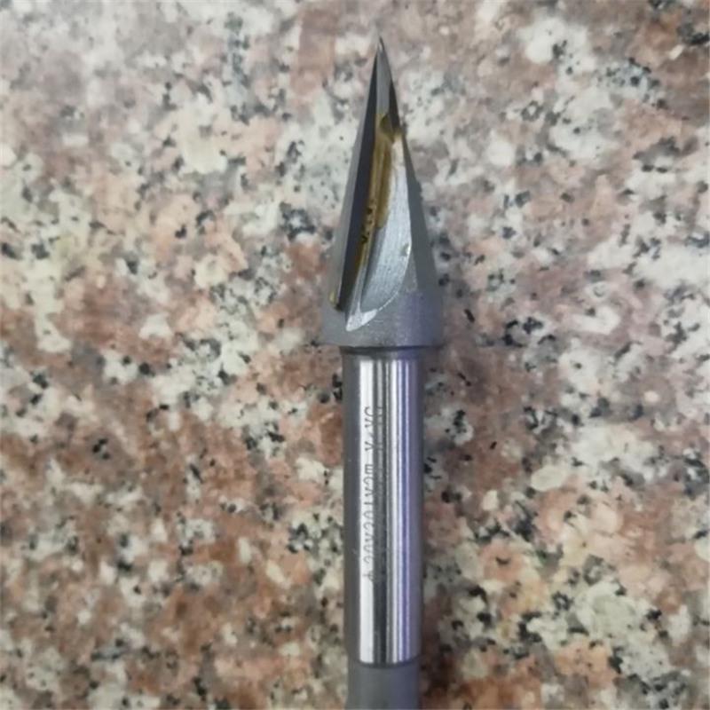Hongfeng 30° Three-Flute High-Speed Steel Chamfering Cutter, Single-Sided 15° Trimming and Hole Enlarging Tool with Straight Shank