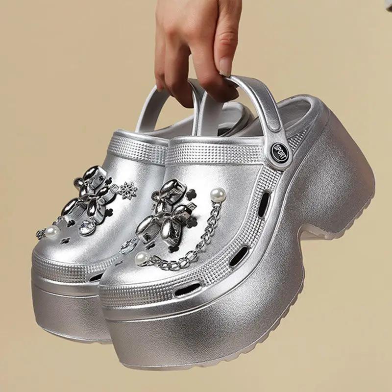 Fashion Women Slippers Platform Metal Decoration Sandals Wedges Shoes Outdoor Clogs Thick Sole Slipper Ladies Flip Flops Garden Shoes