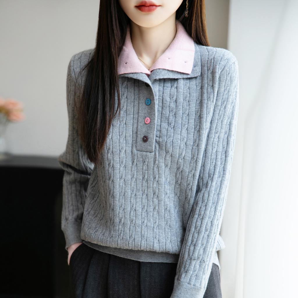 A High-end Retro Twisted Knit Sweater for Women's Autumn and Winter A New Double-collar and Half-open Neck Sweater