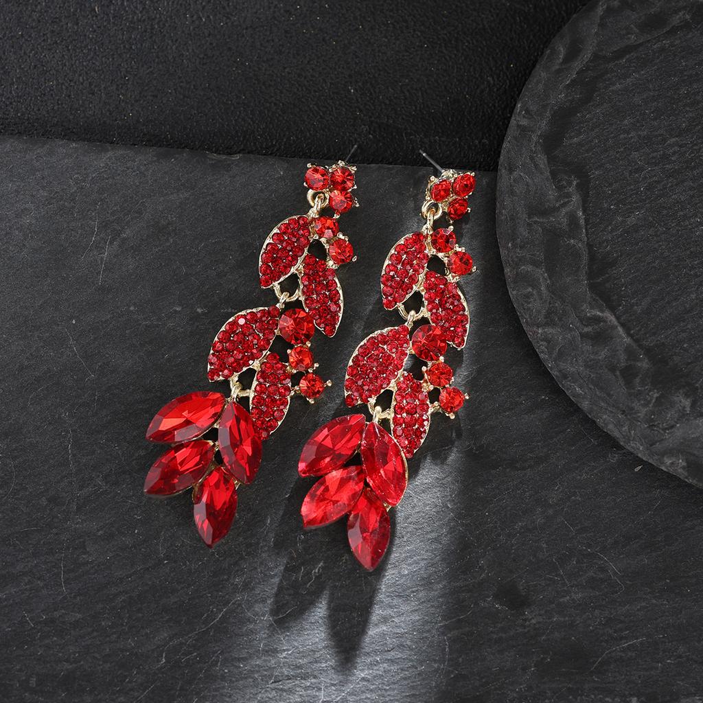 Exquisite Leaf-shaped Fashion Earrings  Forest-style Sweettrendy Earrings  Super Sparkling Elegant Earrings