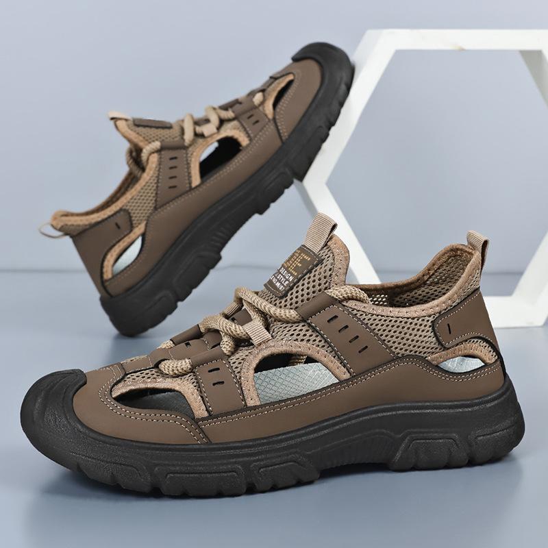 Sandals men's new breathable hollow men's shoes lightweight beach shoes outdoor sports shoes men's shallow single shoes