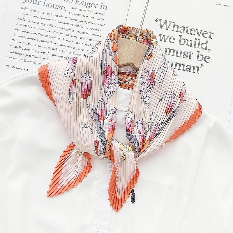 Retro Color Block Crinkled Square Scarf - 70cm Pleated Neckerchief in Imitation Silk for Women