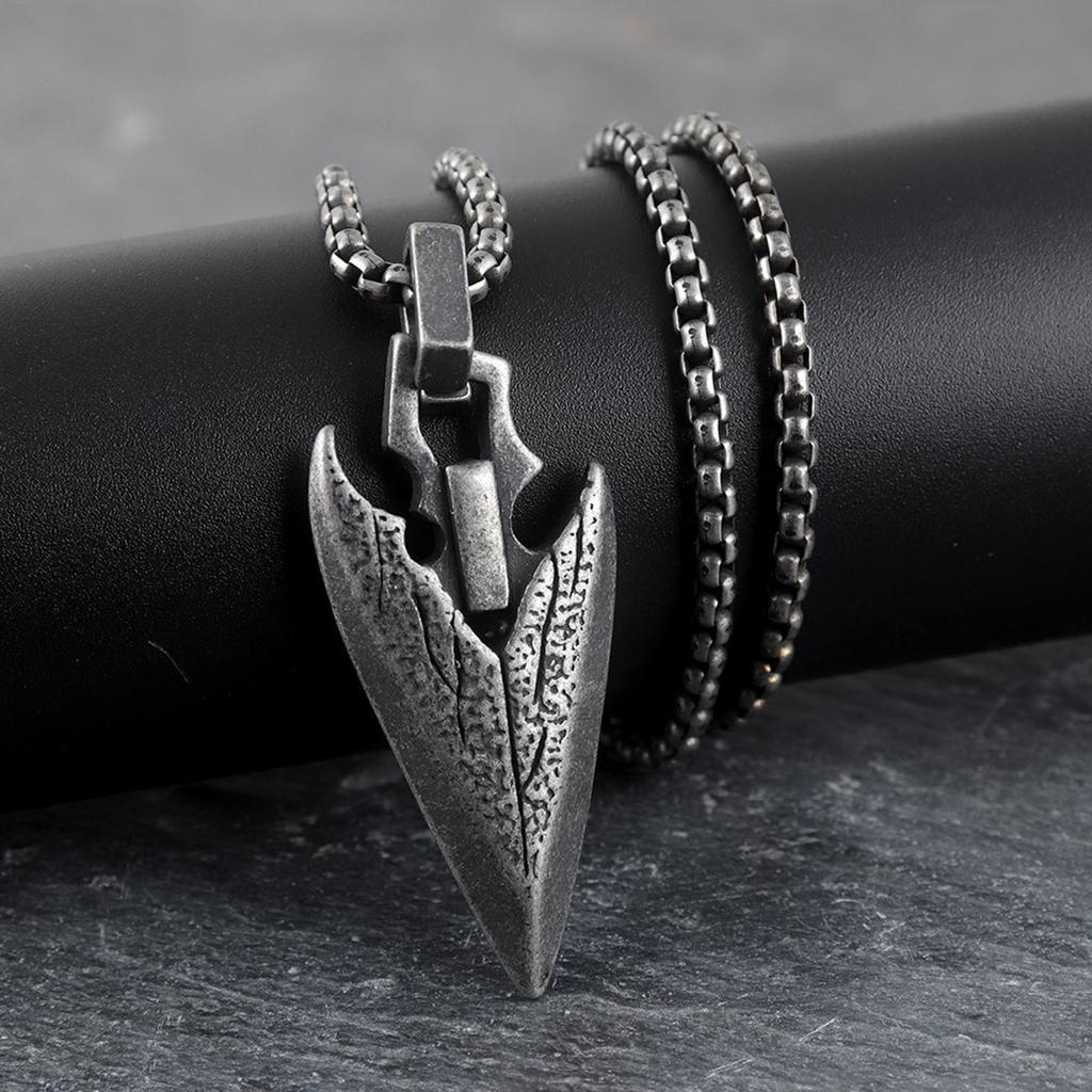 Spear Point Arrowhead Necklaces for Men, Cool Punk Stainless Steel Arrow Pendant Collar with Box Chain Gift Jewelry
