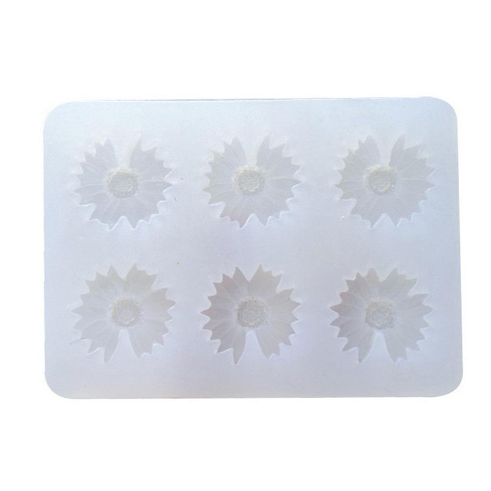 

6 Cavity Baking Mold Daisy Shape Silicone Cake Mousse Mould Food-grade Diy Mold Kitchen Baking Tools translucent#1