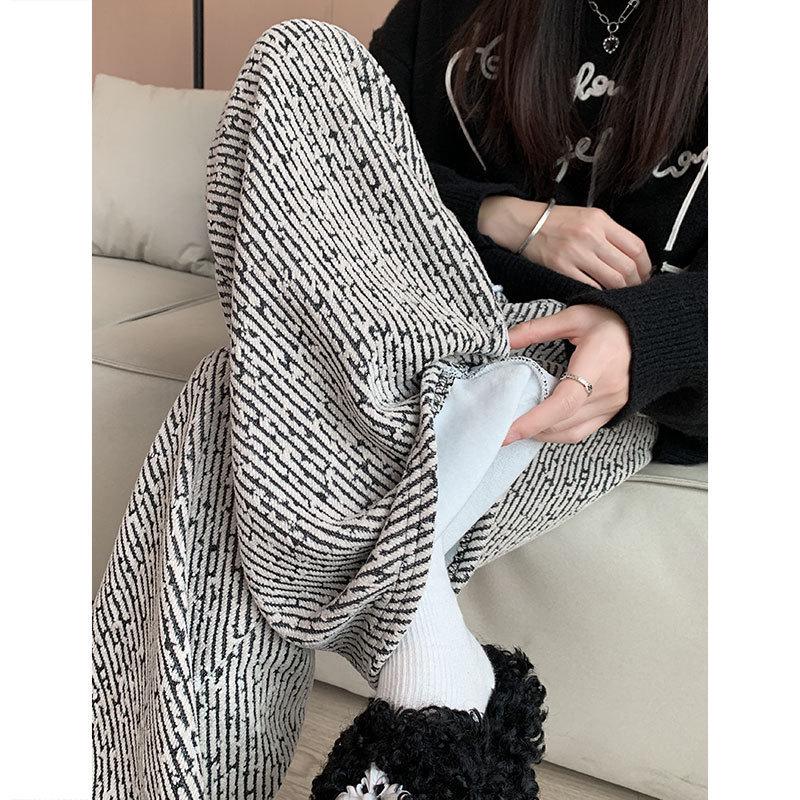 Relaxed Women's Chenille Fleece Striped Wide-Leg Pants for Autumn/Winter