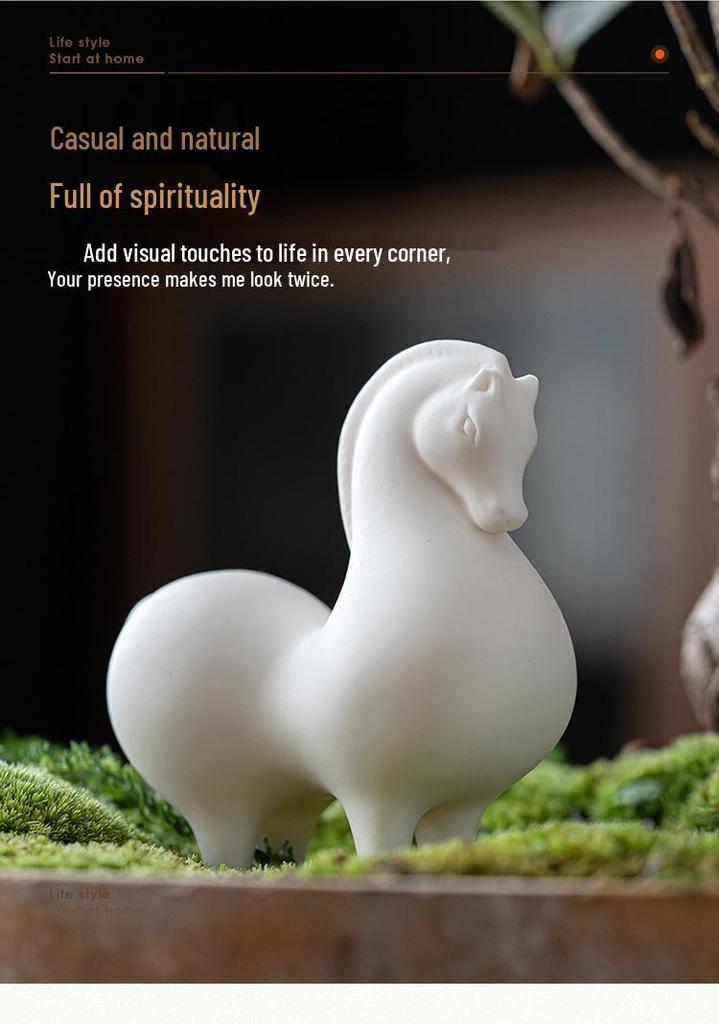 Little Tang Horse Ceramic Tea Pet Ornament - Zodiac Personality Tea Set Accessory for Decoration
