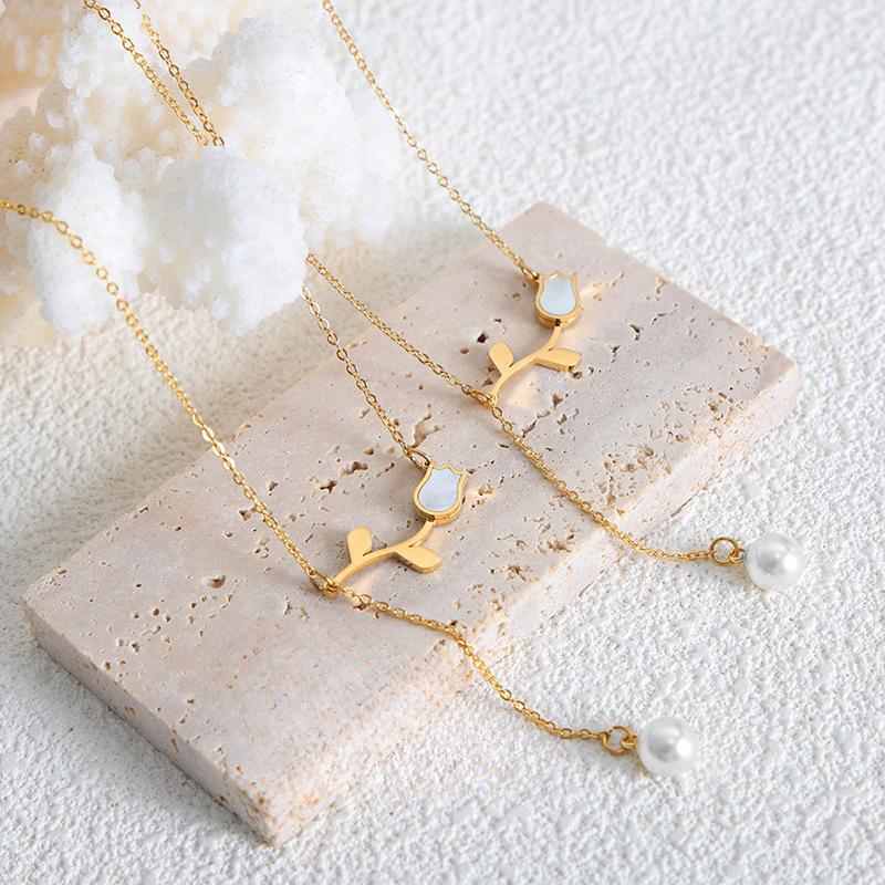 White Sea Shell Floral Shape Tulip Flower Imitation Pearl Fringed Retro Necklace Titanium Steel Girl Girlfriend