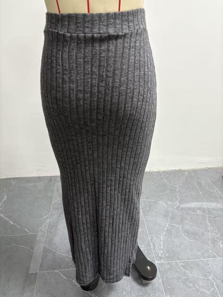 2025 High-Waisted Knit Skirt with Side Slit - Autumn/Winter European & American Style for Women