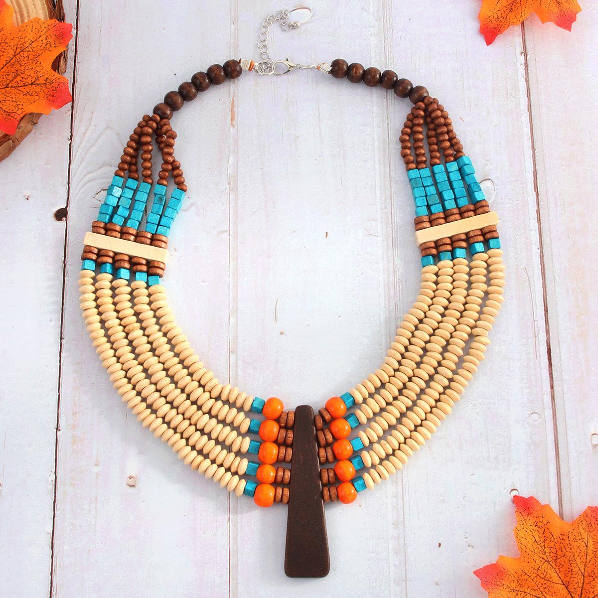 

Модные ожерелья для женщин. Ювелирные изделия синий