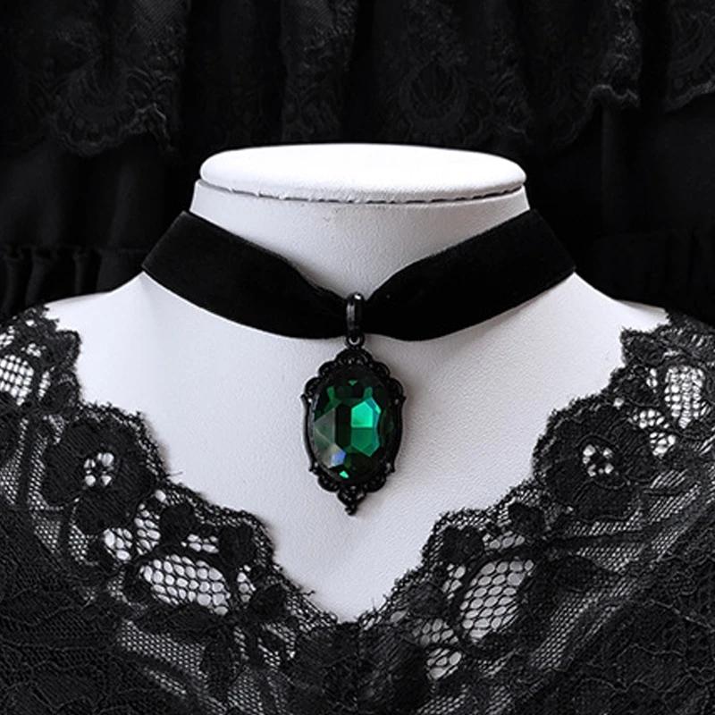 Gothic Venom Crystal Cameo Necklace For Women Fashion Witch Accessorie Gift Goth Alternative Green Crystal Velvet Choker