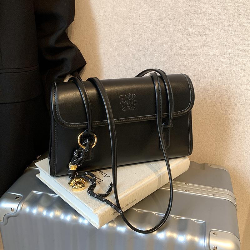 

Французская нишевая сумка женская 2025 весна-лето новая высококлассная деловая сумка через плечо в иностранном стиле портативная сумка-багет подмышку 28*5*18