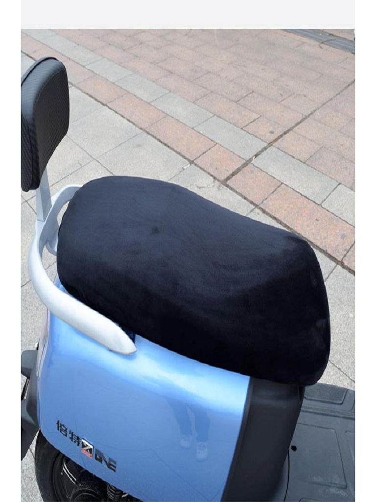 Plush Self-Heating Winter Seat Cover for Electric Vehicles