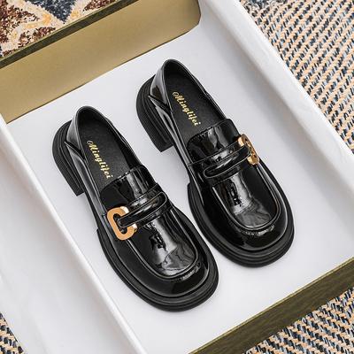 Neue Frühjahr Damen Loafer im britischen Stil schwarze Freizeitschuhe modische Metalldekoration Party und Arbeitskleidung