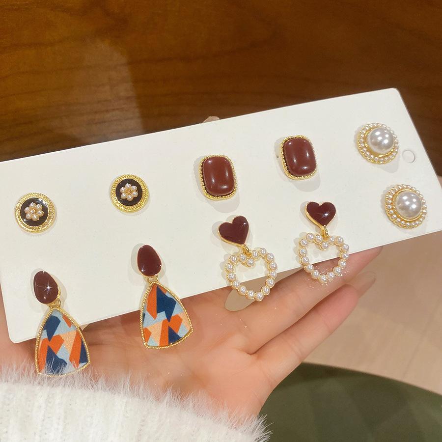 Квадратные серьги-гвоздики с жемчугом  Любовь  набор Гонконгский стиль ретро серьги с темпераментом легкая роскошь нишевые серьги женские