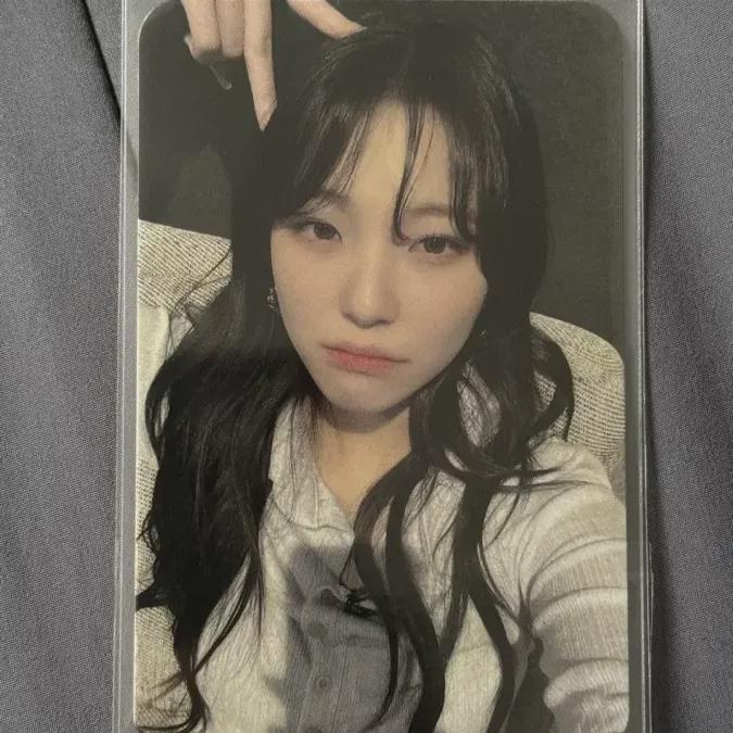 

Fromis9 Jiheon Minau M Wave Photo Card
