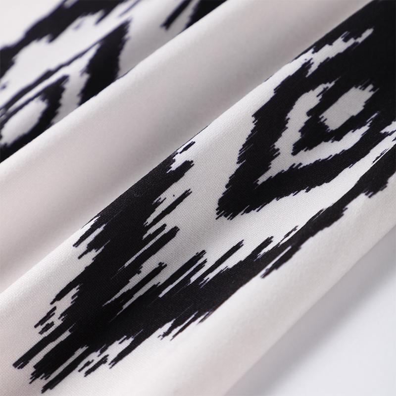 Модное принтованное платье-миди на бретельках для женщин — фото 8