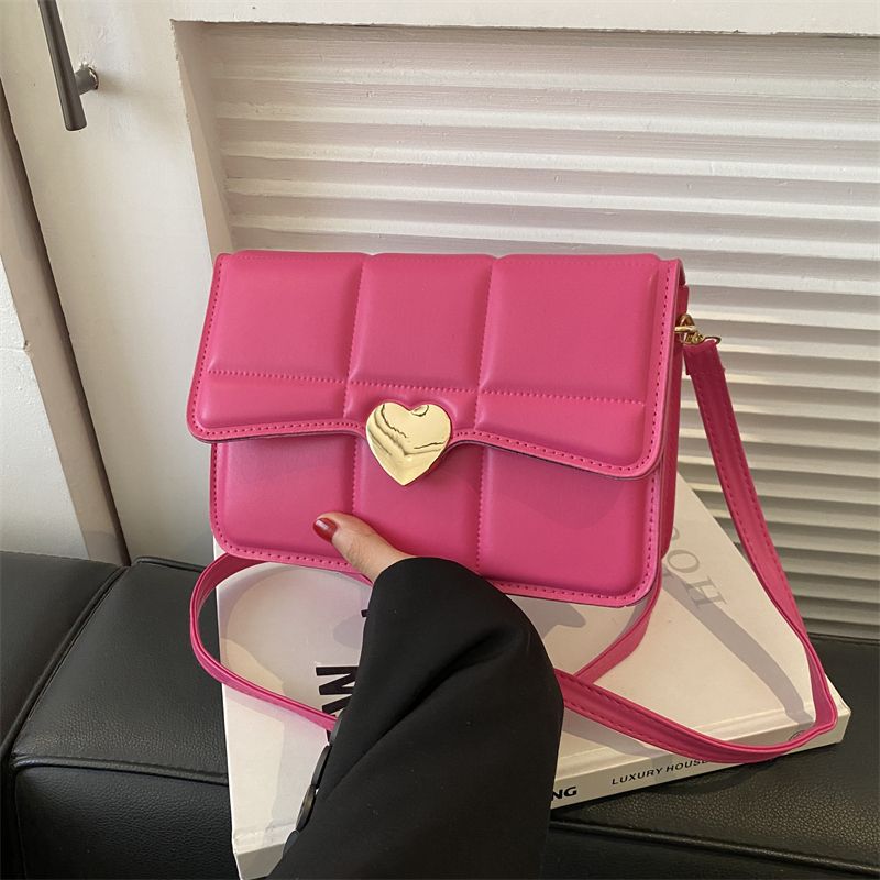

High-value niche design bag women s 2025 new high-end versatile texture shoulder messenger bag solid color small square bag