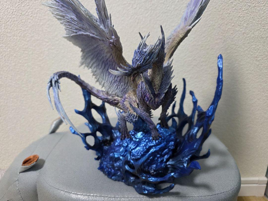 

[USED] Velkhana Creator s Model with box