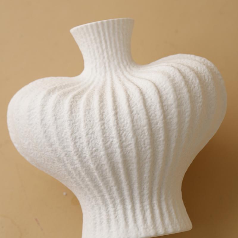 Keramik weiße Vase Wohnzimmer Kunststoff Schicke Vase Wasserkulturgefäße Einsetzen von Trockenblumen Topf Desktop Deko Ornamente