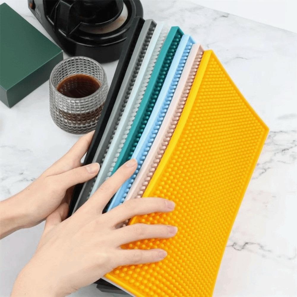 Non-Slip Base Silicone Bar Mat Liquid Absorbent Coffee Spill Mat Countertop Bar Mat  For Bars