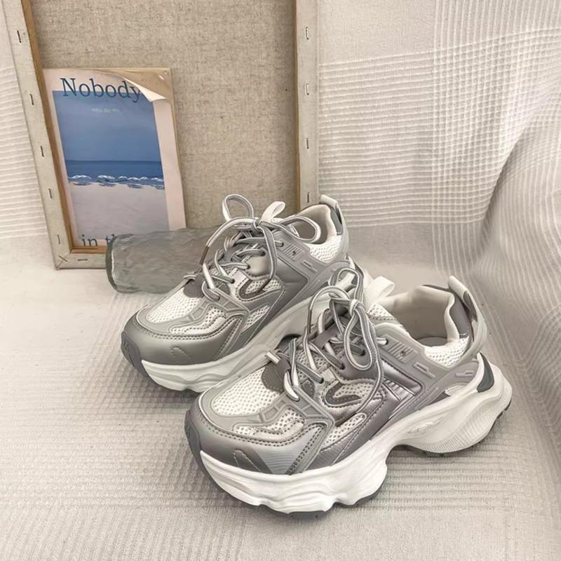 

High Street Versatile Student Sneakers Fried Street Platform Dad Shoes Show Feet Small Mesh Street Shooting Casual Shoes 35 серебряный серый