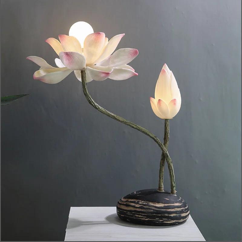 Chinese style living room decorative table lamp resin lotus lampshade plug-in warm light fixture study bedroom bedside lamp