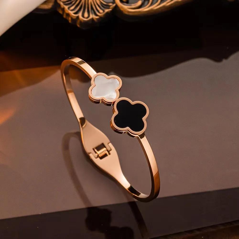 Bracelet Fashion Light Luxury High-end Four-leaf Clover Bracelet Women's Valentine's Day Gift