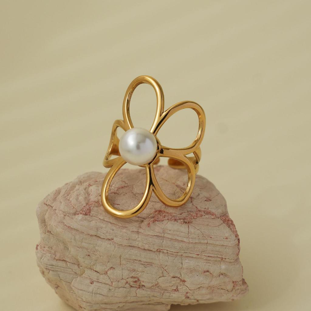 European and American Stainless Steel Pearl Flower Adjustable Ring - Simple, Stylish Ladies' Jewelry