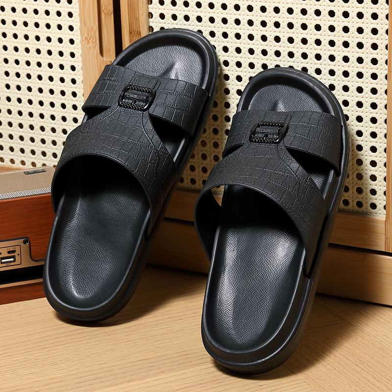Men's Slippers 2025 New Leisure Slippers Summer Open Toe Sandals for Men Outdoor Non Slip Beach Slippers Designer Slides