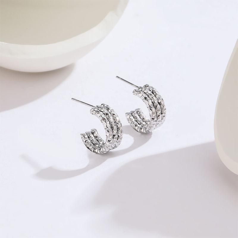 Elegant Gypsophila C-Shaped Titanium Steel Earrings - Trendy, Versatile Accessories