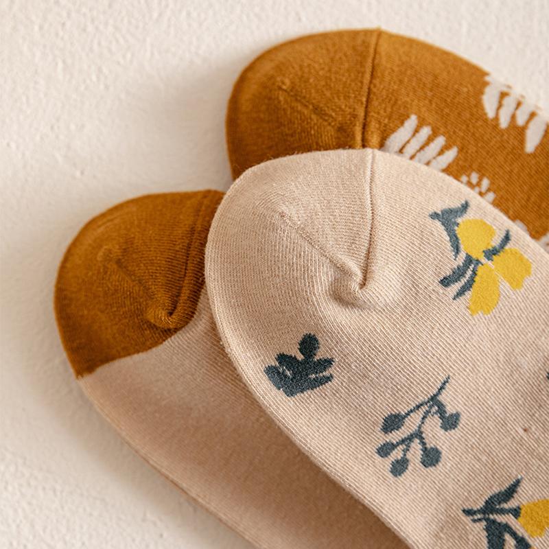 Vintage Floral Print Middle Tube Socks For Women Soft Cotton Autumn Spring Harajuku Japanese Socks Female Girl Casual Long Sock