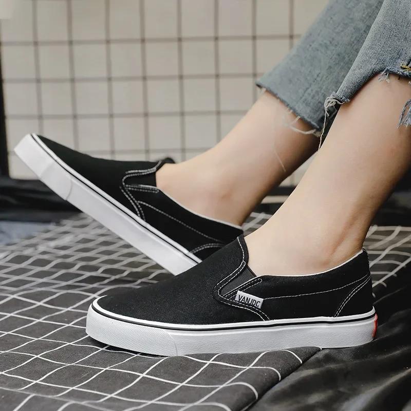 Canvas Shoes Women Couple Slip On Flat Comfortable Casual Shoes Fashion Platform Ladies Vulcanized Shoes Zapatillas Mujer 2025