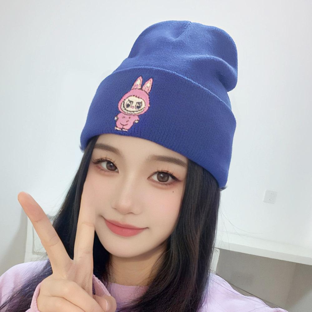 Autumn and winter trendy cartoon knitted hats for men and women, Labubu labu Embroidered knitted hat, warm hat