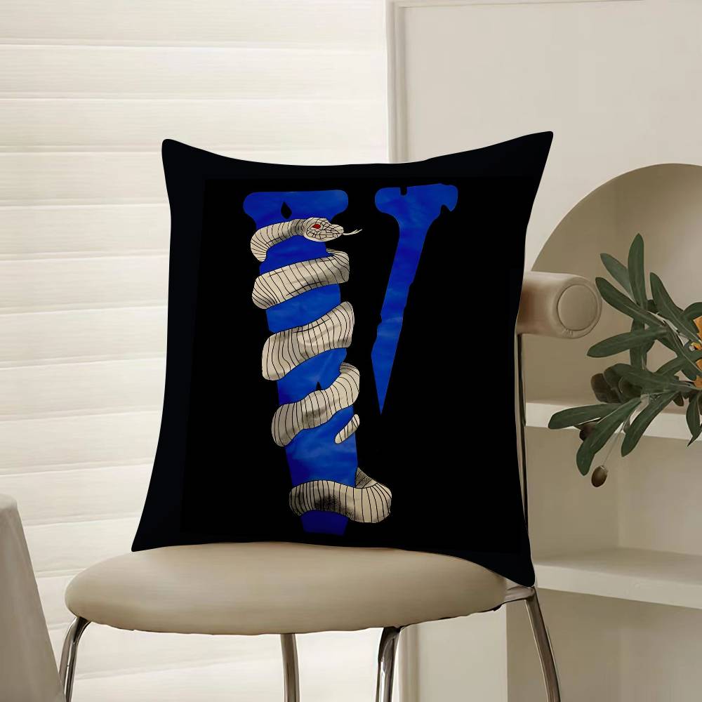 Naruto Street Culture Print Vlone Pillow Case Comfort Sofa Bed Silky elegant Invisible zipper Decorative cushion cover