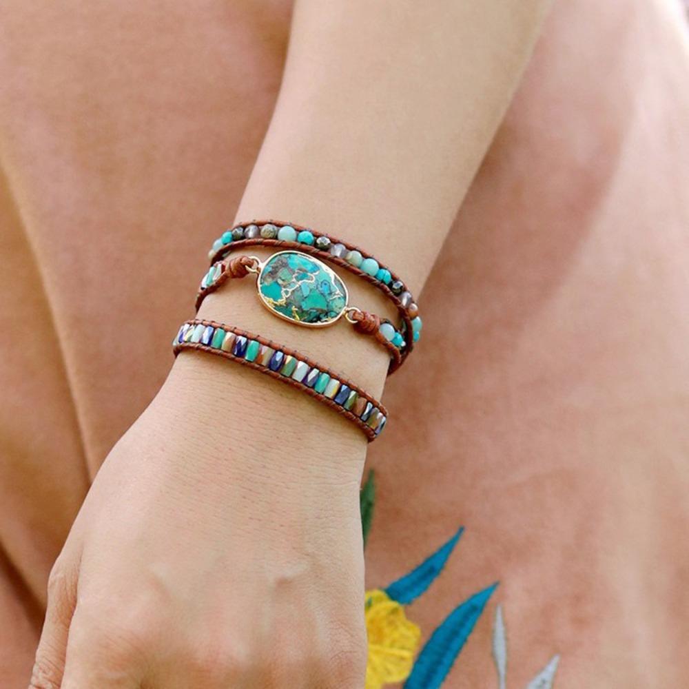 Egg-shaped Turquoise Bracelet with Crystal Beads, Fashionable Retro Style, Hand-woven Cowhide.