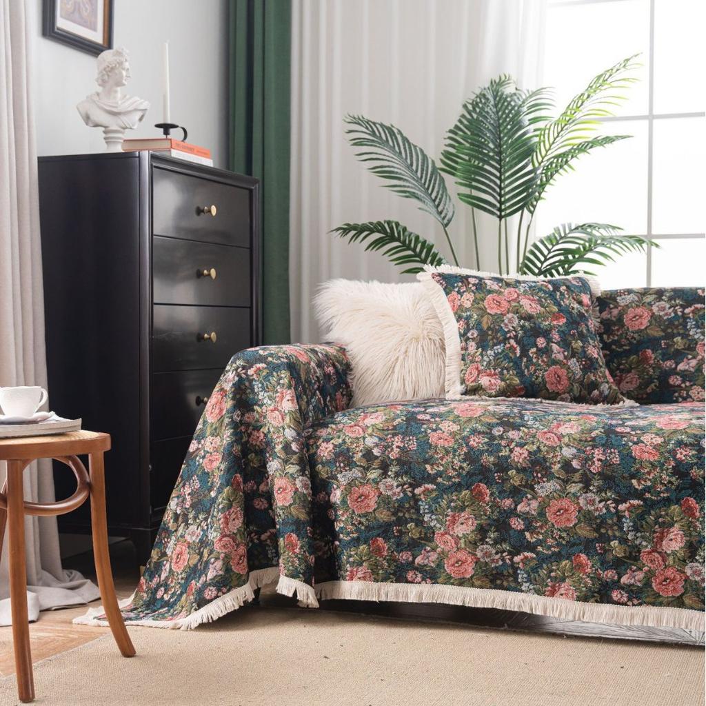 A Whole Sofa Towel Is Universal In All Seasons, All-inclusive Jacquard, and The Sofa Cover Is Anti-cat Scratch.