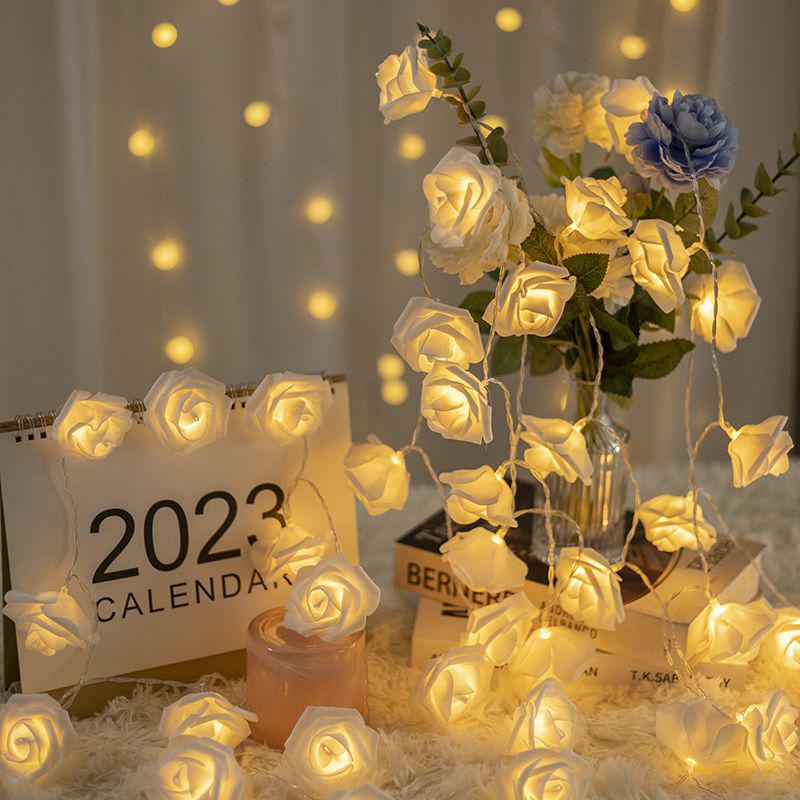 LED Lichterketten: Leuchtend rosa Rosen - Romantische Raumdekoration für Innen