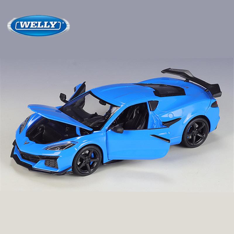 WELLY 1:24 Chevrolet Corvette Z06 2023 Alloy Sports Car Model Diecast Metal Track Racing Car Vehicles Model Simulation Kids Gift
