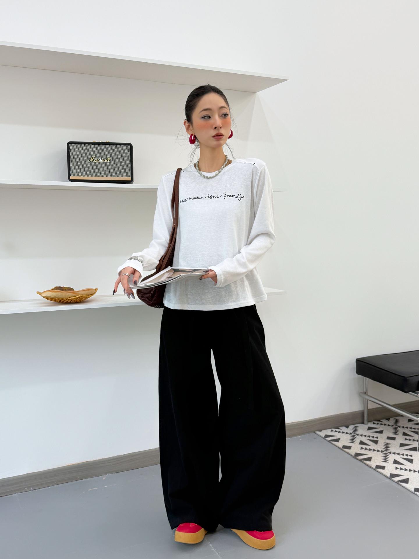 Spring 2026 Striped Black & White Korean Style Letter T-shirt - Trendy Patchwork Fashion. Black and White Stripes