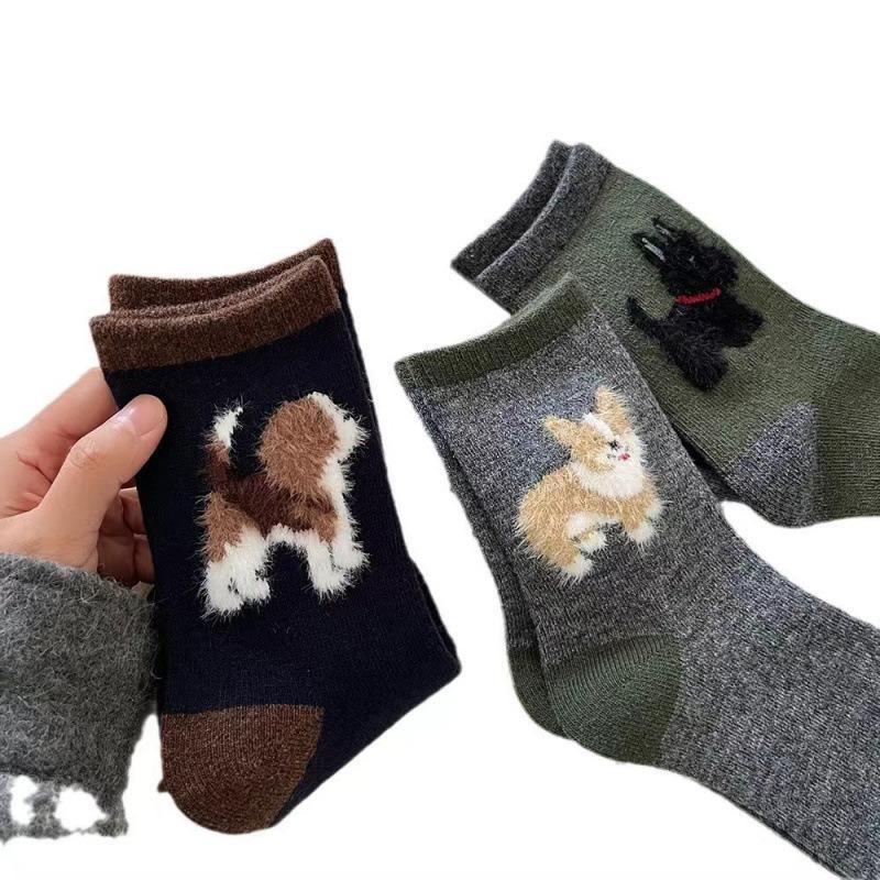 Early Autumn Plant Plush Puppy Socks for Women, Retro and Warm, School-style, Cute Mid-calf Postpartum Socks