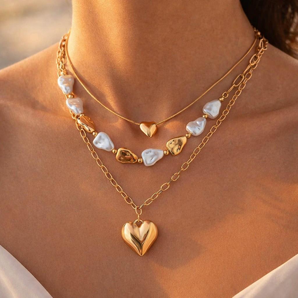 European and American Valentine's Day jewelry high-end love necklace creative gift peach heart photo frame pendant collarbone chain women