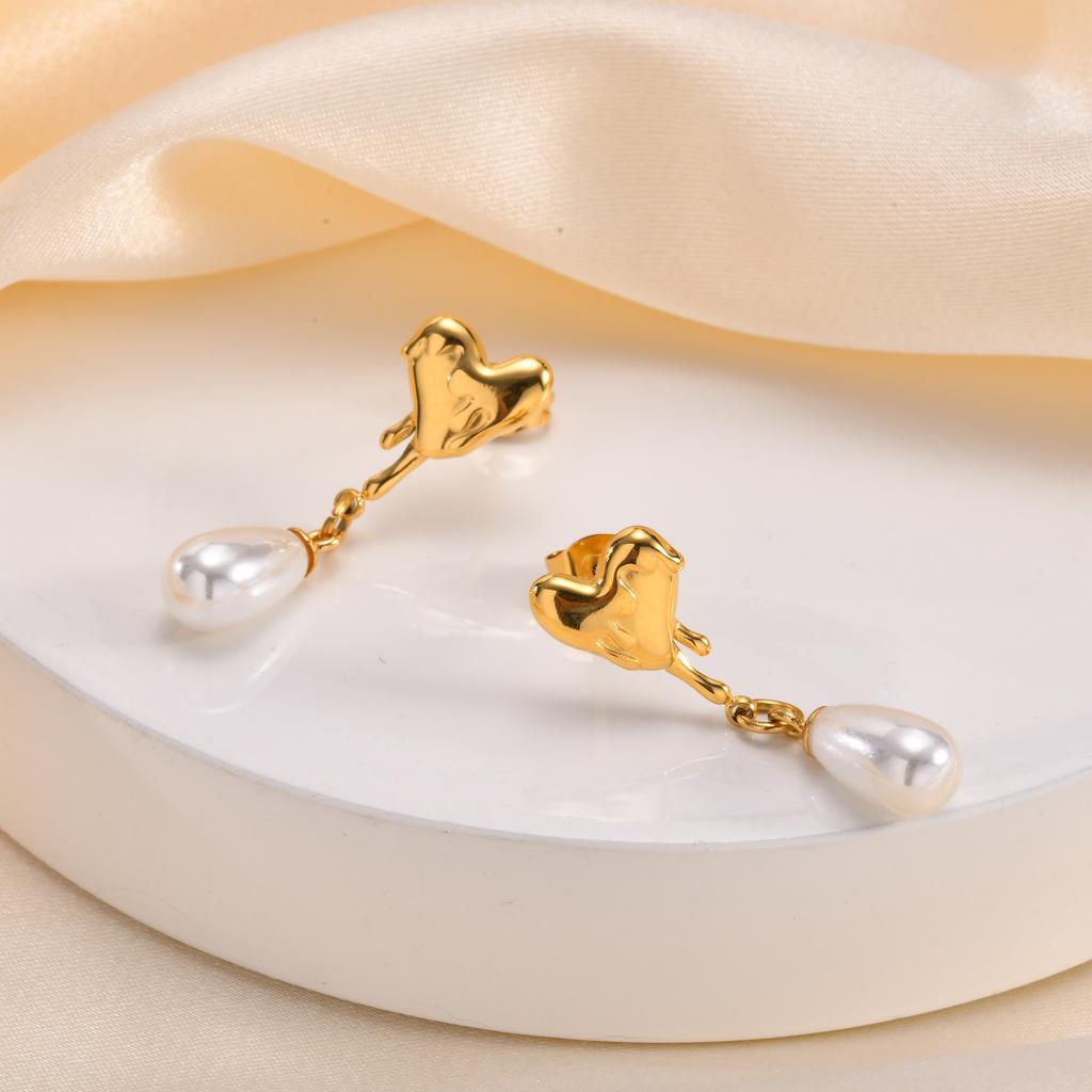 Stainless Steel Drop Earrings for Woman Imitation Pearls Heart Twist Earring Golden Trendy Exquisite Fashion Jewelry Gifts