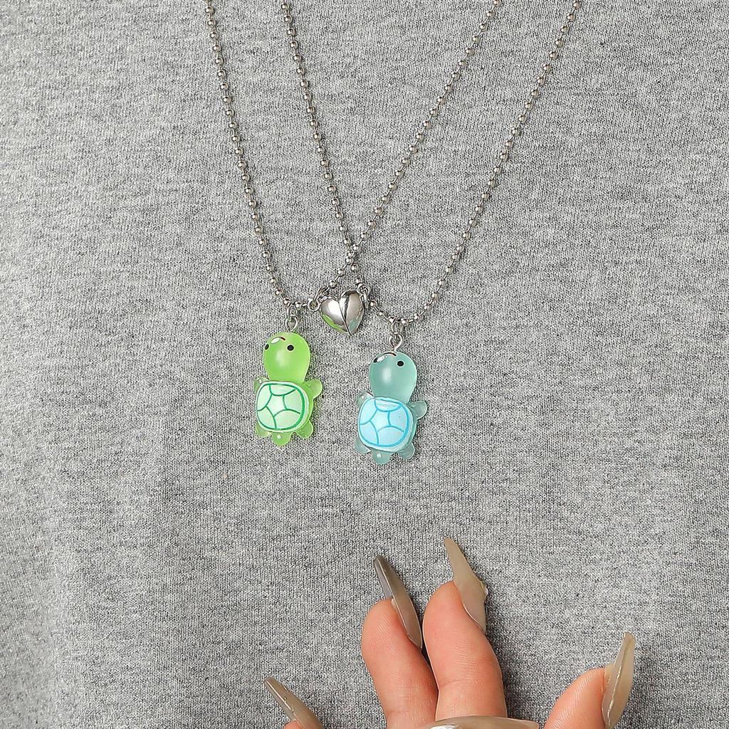 Luminous Turtle Heart Magnetic Couple Necklace - Cartoon Glow Valentine's Day Gift for Him & Her