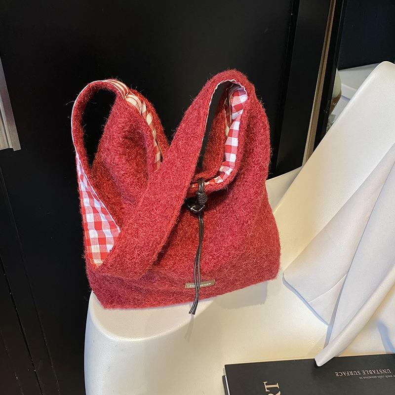 Casual Relaxation, Large-capacity Woolen Bag, Women's New Autumn and Winter Commuting Single Shoulder Messenger Tote Bag