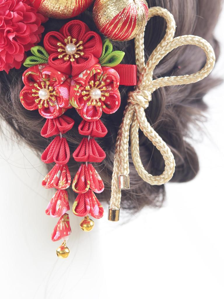 [Handmade by NANA] Hair Ornament, Tsumami Zaiku (traditional Japanese Fabric Flower Making), Japanese Ball, Ribbon, for Coming-of-Age Ceremony,