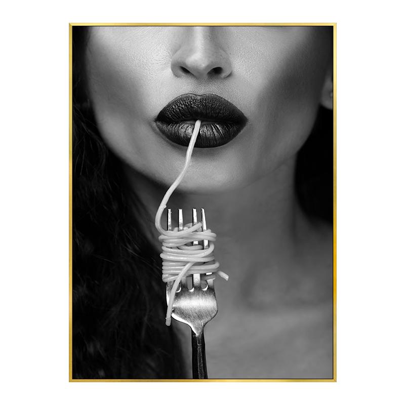 

Мода Сексуальная Женщина Ест Пасту Плакат Цитаты Кухни Черно-Белая Фотография Холст Картина Настенные Картины Декор Столовой Бар 21x30cm No Framed