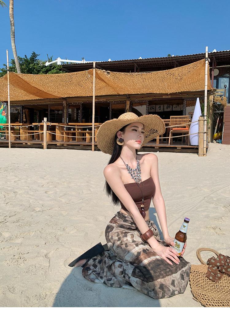 Yunnan Seaside Holiday Women's Strapless Vest & Retro Print Skirt Set