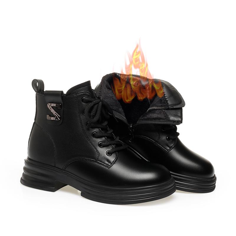 

Martin boots for women, new autumn and winter small black short boots British style velvet warm boots 40