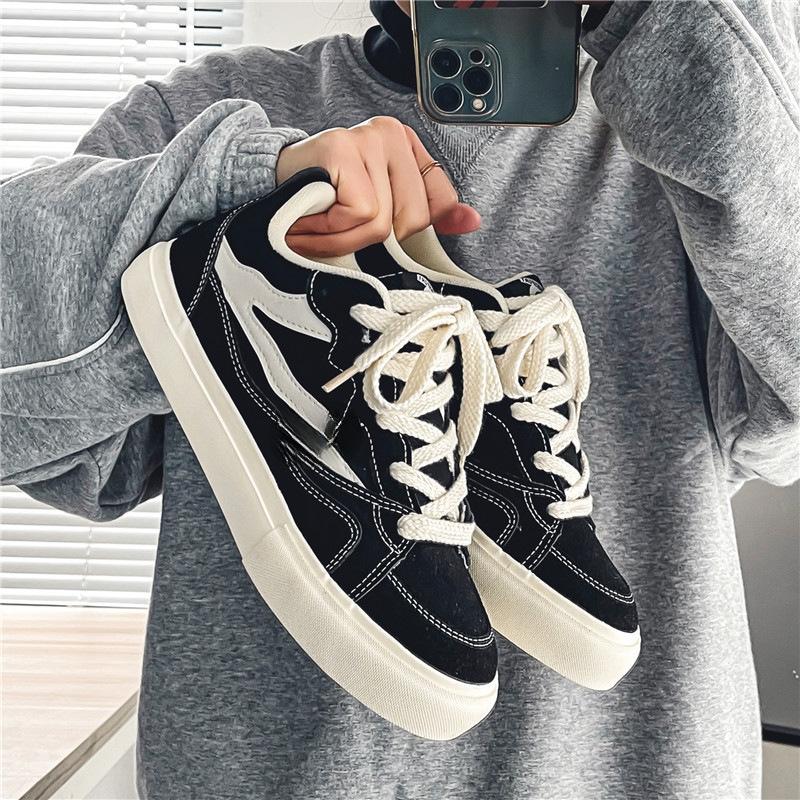 

Men s shoes Spring and Autumn 2025 new student trend low-top breathable versatile shoes men s soft-soled heightening sports trendy shoes 39 чёрный